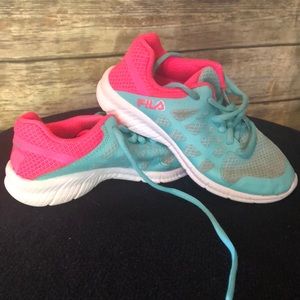 Kids size 1 Fila shoes